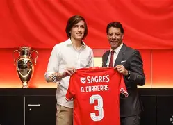 IM电竞官方网站下载-梅根福克斯曼联