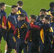 西班牙球队大胜强敌,晋级半决赛视频